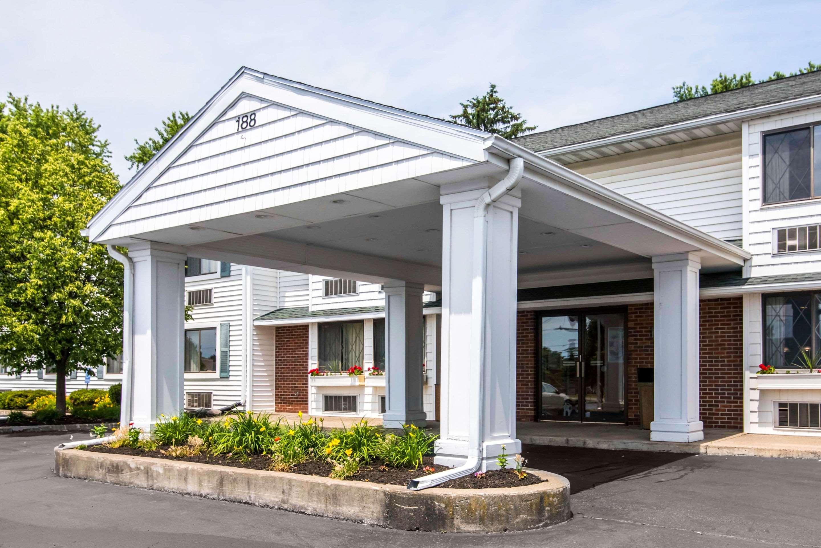 Quality Inn Cortland - University Area Exterior photo