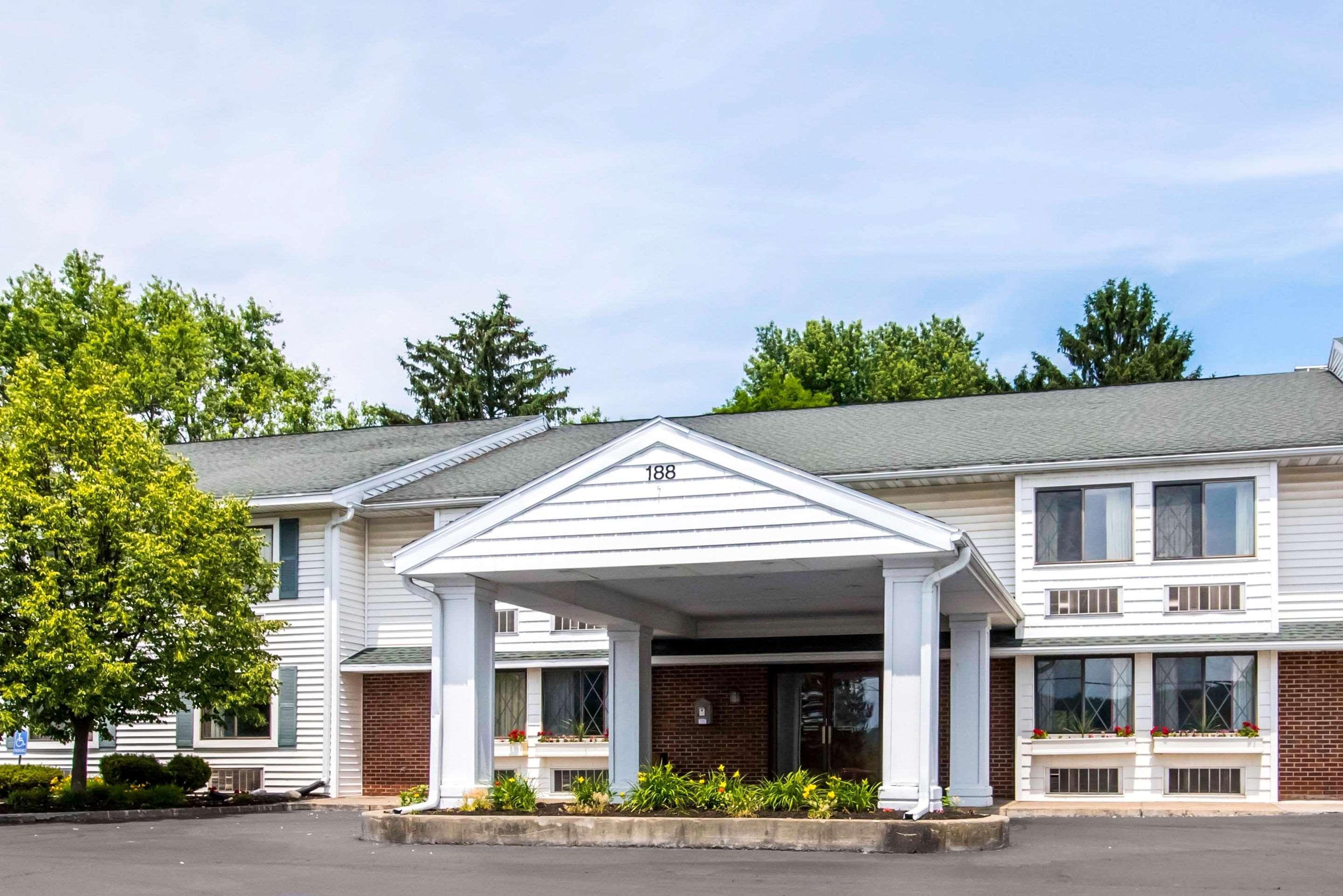 Quality Inn Cortland - University Area Exterior photo